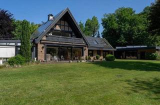 Haus kaufen in 44339 Dortmund, Dortmund - Fachwerkromantik trifft Luxus Landhaus mit Schwimmhalle und Traumgarten