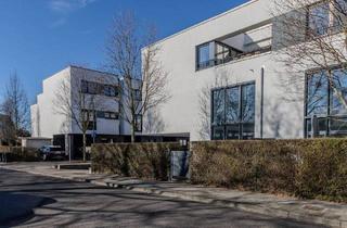Wohnung kaufen in 41464 Neuss, Neuss - Wohnen mit Hauscharakter: Erdgeschosswohnung mit Galerie, Garten und Terrassen