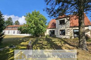 Haus kaufen in 28816 Stuhr, Stuhr / Fahrenhorst - Preis deutlich gesenkt-großzügig Wohnen + Gewerbe auf großem Grundstück mit viel Platz - 4 Garagen