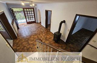 Einfamilienhaus kaufen in 28832 Achim, Achim - DHH gefühlt wie EFH in Uesen mit viel Platz, zentrale und ruhige Lage, Garten vorne & hinten, Garage