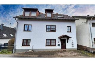 Haus kaufen in 66625 Nohfelden, Nohfelden - Freistehendes Ein- bis Zweifamilienhaus mit Garten in Nohfelden-Walhausen