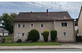 Einfamilienhaus kaufen in 90574 Roßtal, Roßtal - Ehemaliges landwirtschaftliches Anwesen mit großer Scheune und Garagen
