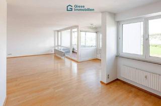 Wohnung kaufen in 70794 Filderstadt, Filderstadt / Bonlanden - Große 2,5-Zimmer-Wohnung mit Balkon und TG-Stellplatz