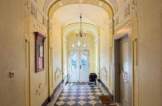 Mehrfamilienhaus kaufen in 10781 Berlin, Berlin - Altbauklassiker mit Erker - Schöneberger 2-Zimmer-Wohnung im Hochparterre