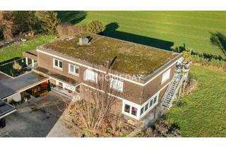 Einfamilienhaus kaufen in 59320 Ennigerloh, Ennigerloh - Großzügiges Einfamilienhaus mit Indoor-Pool, Einliegerwohnung und parkähnlichem Grundstück