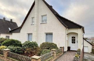 Einfamilienhaus kaufen in 32683 Barntrup, Barntrup - Vielseitiges Wohnhaus mit großem Grundstück!