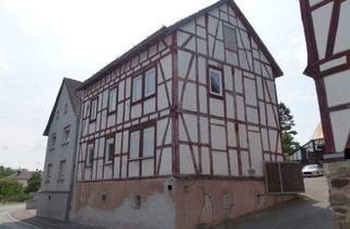 Haus kaufen in 35625 Hüttenberg, Hüttenberg - Große Hofreite mit viel Potential in Hüttenberg zu verkaufen.