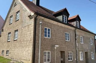 Doppelhaushälfte kaufen in 86655 Harburg, Harburg (Schwaben) - Einmalige Chance für Könner: 2 DHH mit 3 Doppelgaragen auf zwei Flurstücken