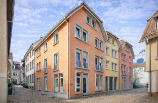 Wohnung kaufen in 76275 Ettlingen, Ettlingen - Altstadtflair - freiwerdende 3-Zimmer-Dachgeschosswohnung in der Ettlinger Altstadt