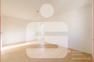 Wohnung kaufen in 79664 Wehr, Wehr - Modernisierte Eigentumswohnung mit Traum-Aussicht über die Dächer von Wehr, 3.OG ohne Lift