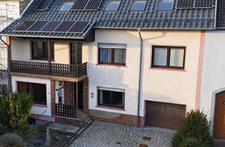 Haus kaufen in Kapellenstraße 47, 66693 Mettlach, Mettlach - Großes Haus mit PV - Garten - Garage