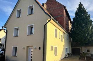 Einfamilienhaus kaufen in 96132 Schlüsselfeld, Schlüsselfeld - Gepflegtes EFH mit über 1.000 m² Grundstück, Scheune und Ausbaureserve