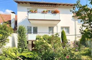 Einfamilienhaus kaufen in 69168 Wiesloch, Wiesloch - Viel Platz für Ihre Wohnideen - Ein- bis Zweifamilienhaus mit Garten und zwei Garagen in Wiesloch