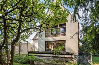 Haus kaufen in 86167 Augsburg, Augsburg - Geräumiges 1-2 Familienhaus mit großem Grundstück in ruhiger Lage