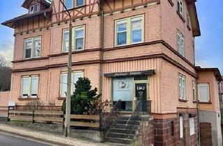 Haus kaufen in 99880 Waltershausen, Waltershausen - Repräsentatives Fachwerkhaus mit Garten, Garagen und vielseitigen Wohnmöglichkeiten in Schnepfenthal