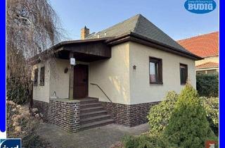 Einfamilienhaus kaufen in 15366 Hoppegarten, Hoppegarten - Solides Handwerkerobjekt auf teilbarem Grundstück