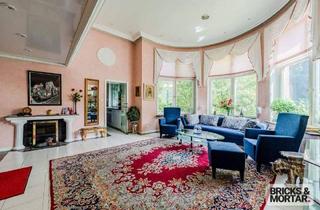 Wohnung kaufen in Hagenplatz, 14193 Berlin, Berlin - Erstklassige 2-Zimmerwohnung in Grunewalds Premiumlage - Bezugsfrei am renommierten Hagenplatz