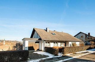 Einfamilienhaus kaufen in 79843 Löffingen, Löffingen - Ein Haus, viele Möglichkeiten: Wohnen, teilen, ausbauen - in Löffingen zu verkaufen