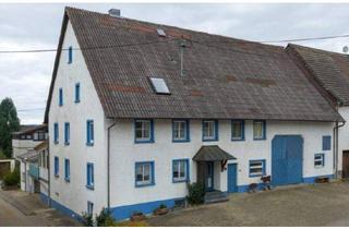 Bauernhaus kaufen in 78183 Hüfingen, Hüfingen - Handwerker & Schrauber Paradies - Bauernhaus im Dorfkern mit großem Ökonomieteil und Garagen
