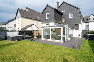 Einfamilienhaus kaufen in 42799 Leichlingen, Leichlingen - Großes Einfamilienhaus mit großem Garten in top Lage - renoviert & sofort frei