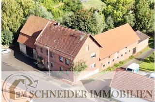 Bauernhaus kaufen in Teichtor 8, 34466 Wolfhagen, Wolfhagen - Großer Resthof mit 2 Fam.Haus, Stallungen, Scheune, Garagen & ca. 2.300m² Grundstk., Wiese auf Pacht
