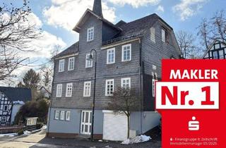 Mehrfamilienhaus kaufen in 57319 Bad Berleburg, Bad Berleburg - Fünf Parteien: Vermietetes Mehrfamilienhaus in Bad Berleburg-Stadt!