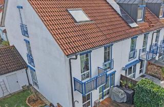 Haus kaufen in 82216 Maisach, Maisach - Sehr gepflegtes Reiheneckhaus mit sechs Zimmern und ca. 147 m² in Maisach mit idyllischem Garten