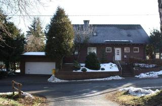 Haus kaufen in 57334 Bad Laasphe, Bad Laasphe - Großzügiges und zentrales Wohnhaus mit Garage und Garten in Feudingen