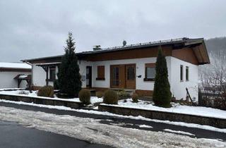 Einfamilienhaus kaufen in 35080 Bad Endbach, Bad Endbach - Bad Endbach: Einfamilienhaus mit Einliegerwohnung in ruhiger Lage!