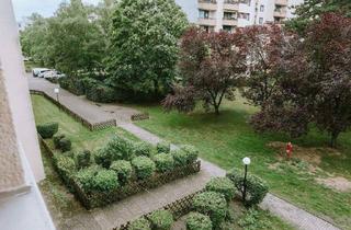 Wohnung kaufen in Föttingerzeile, 12277 Berlin, Berlin - Geräumige, familiengerechte 4-Zimmer-Wohnung mit Balkon in Marienfelde Berlin