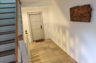 Wohnung kaufen in 86152 Augsburg, Augsburg - Maisonette-DG-Whg kernsaniert Niedrigenergie Stellplatz & Wallbox