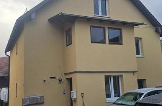 Mehrfamilienhaus kaufen in 93426 Roding, Roding - Haus mit 3 Wohneinheiten - ideal für Kapitalanleger