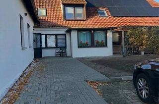 Haus kaufen in 19079 Banzkow, Banzkow - Provisionsfrei - Mehrgenerationshaus mit Solaranlage & Pool