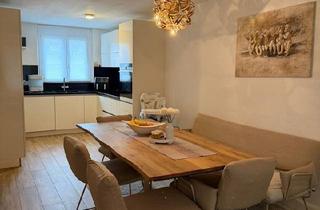 Reihenhaus kaufen in 71634 Ludwigsburg, Ludwigsburg - Modern renoviertes Reihenhaus mit Garten in 71334