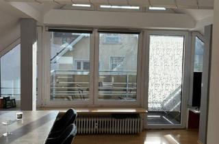 Wohnung kaufen in 87435 Kempten, Kempten (Allgäu) - Charmante 2,5-Zimmer-Dachgeschosswohnung mit Westbalkon-vermietet