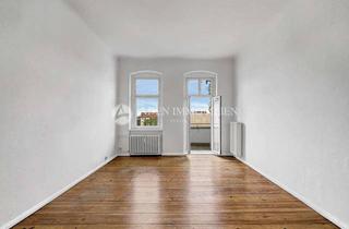Wohnung kaufen in Philippistraße, 14059 Charlottenburg, *Provisionsfrei! Handwerkerwohnung: renovierungsbedürftige 2 Zi.-Altbauwohnung mit Balkon unweit vom