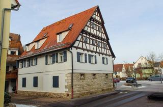 Wohnung kaufen in 71272 Renningen, Gut geschnittene, kompakte Eigentumswohnung im Fachwerkhaus