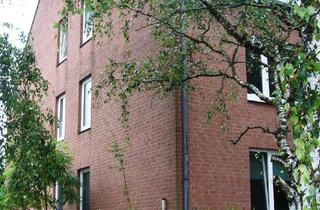 Wohnung kaufen in 22143 Rahlstedt, Bezugsfreie Eigentumswohnung mit großem Grundstück, Terrasse und Stellplatz in Hamburg Tonndorf