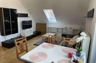 Wohnung kaufen in 93051 Kumpfmühl-Ziegetsdorf-Neuprüll, Charmante 2-Zimmer Dachgeschosswohnung in Regensburg-Kumpfmühl