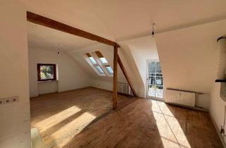 Wohnung kaufen in 66130 Saarbrücken, Sanierte Dachgeschosswohnung mit Balkon in ruhiger Lage in Saarbrücken-Halberg