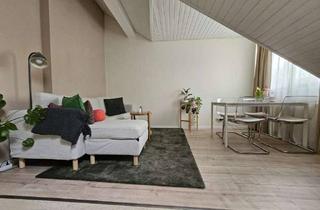 Wohnung kaufen in 76137 Südstadt, ++Kapitalanlage++ Moderne 2-Zimmer-Dachgeschosswohnung mit Garagenstellplatz in Südstadtlage