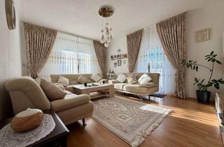 Wohnung kaufen in 73230 Kirchheim, Geräumige 4-Zimmer-EG-Wohnung mit Balkon & Garten – ideal für Familien oder WG