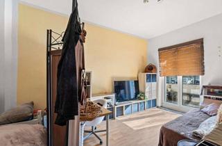 Wohnung kaufen in 10365 Lichtenberg, Charme & Komfort – Altbauwohnung in ruhiger Sackgasse mit Balkon