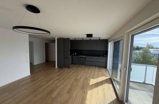 Wohnung mieten in Bertha-Von-Suttner-Weg, 71334 Waiblingen, Neubau: 3-Zi. Warmmiete 1.928,45 € Inkl. Einbauküche, Balkon, Markise, Garage & Nebenkosten in Waib.