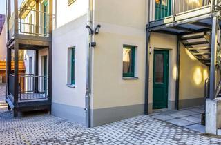 Wohnung mieten in Max-Gräfe-Gasse 22, 07743 Zwätzen, Wohnen im modernen Bauernhaus: exklusive 3-Zimmer-EG-Wohnung mit Einbauküche und Balkon in Jena