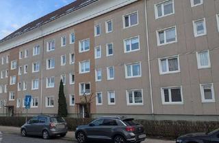 Wohnung mieten in Greifstraße 93, 17034 Vogelviertel, Wunderschöne 4-Raum-Wohnung mit hochwertiger Ausstattung zu vermieten