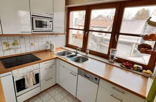 Wohnung mieten in 82008 Unterhaching, BEFRISTET MAI BIS JUNI 2026: tolle 3–Zimmer Wohnung mit EBK und großem Südbalkon