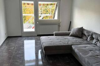 Wohnung mieten in Hastener Str. 50, 42349 Cronenberg, Sanierte, möblierte Wohnung mit Südbalkon und EBK in Wuppertal-Cronenberg, Nahe des Gelpetals