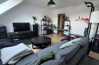Wohnung mieten in 63110 Rodgau, Helle 2-Zimmer Dachgeschosswohnung in Rodgau