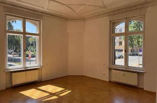 Wohnung mieten in Walther-Rathenau-Straße, 08058 Zwickau, Schöne 5-Zimmer-Wohnung mit Wanne, Dusche, Gäste-WC und Balkon!